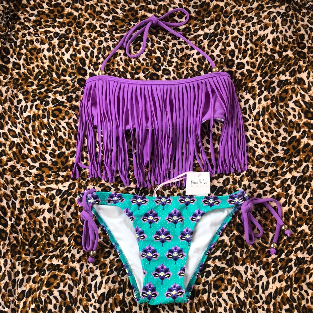 Kimi and li bikini